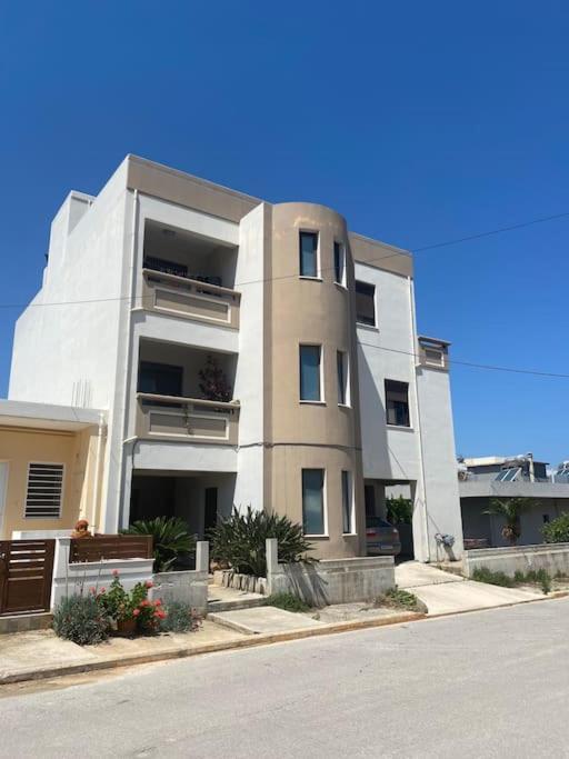 חאניה Nickolas Tiny Apartment Souda-Chania מראה חיצוני תמונה